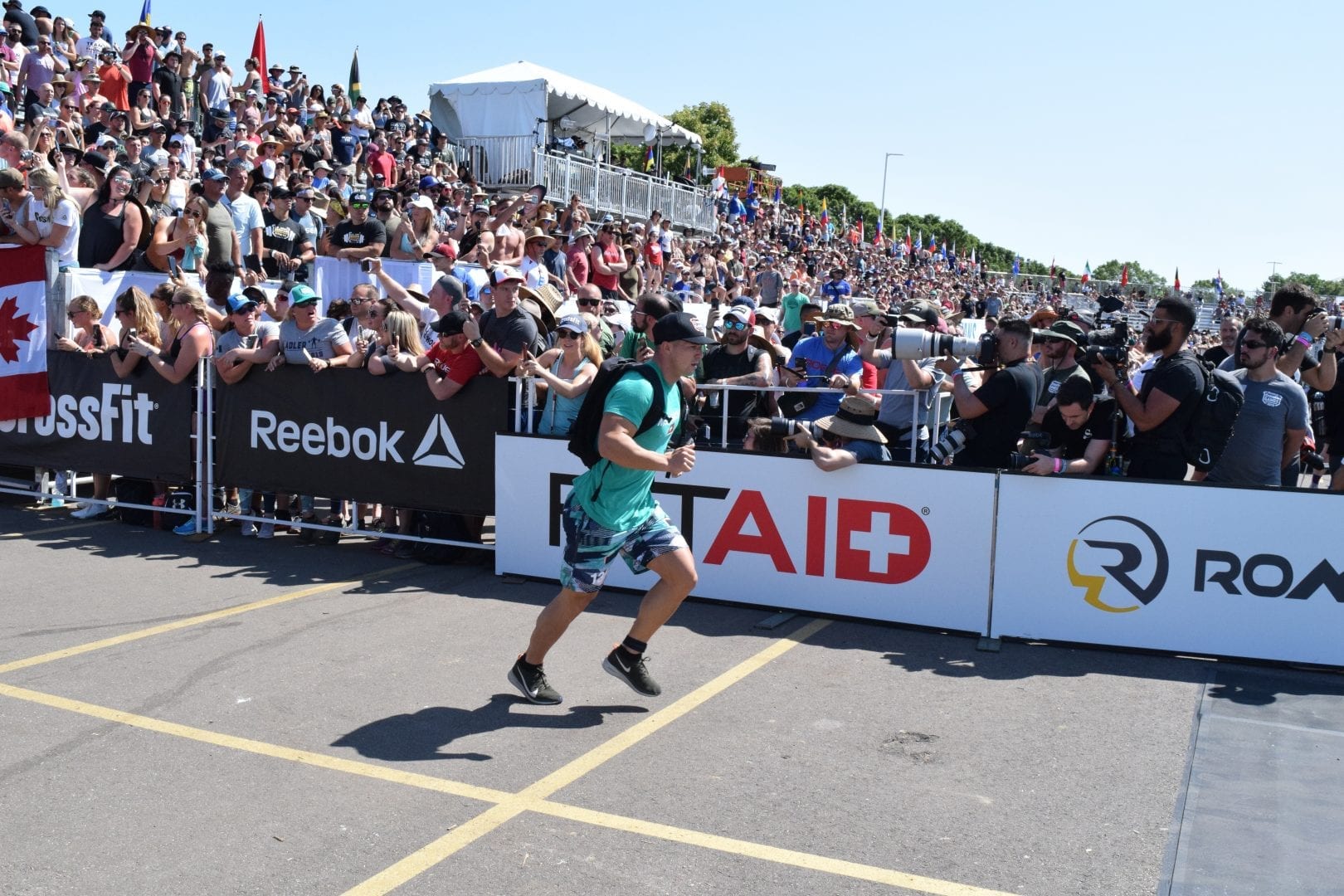 Adrian Mundwiler completes the Ruck Run event at the 2019 CrossFit Games.