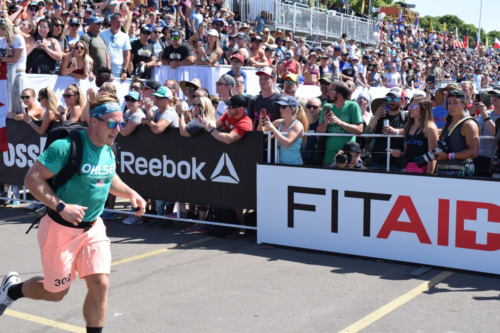 Noah Ohlsen completes the Ruck Run event at the 2019 CrossFIt Games.