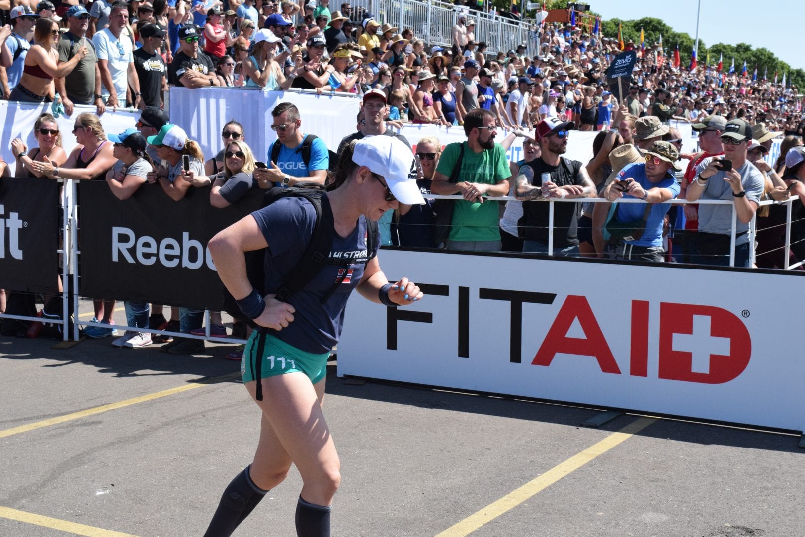 Jacqueline Dahlstrøm competes in the Ruck Run event at the 2019 CrossFit Games.